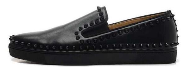 上品な印象Christian Louboutinクリスチャンルブタン　抜群の履き心地ビジネスシューズ.