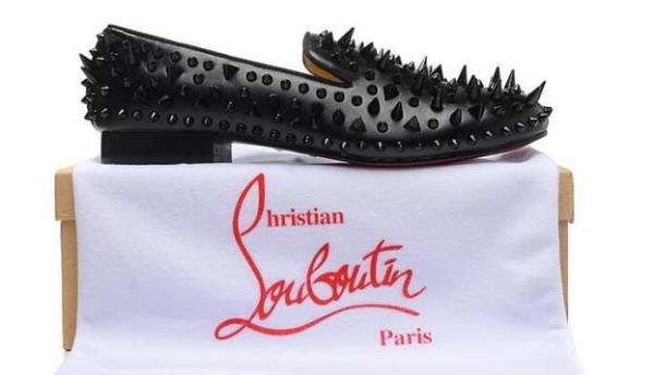 安定感のあるChristian Louboutinクリスチャンルブタン 相性も良い ビジネスシューズ.