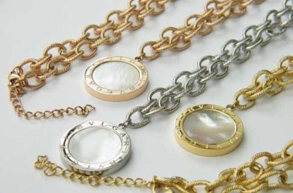 神聖な雰囲気を感じさせるBVLGARI ブルガリ ネックレス、ペンダントトップ、チョーカー 3色可選.