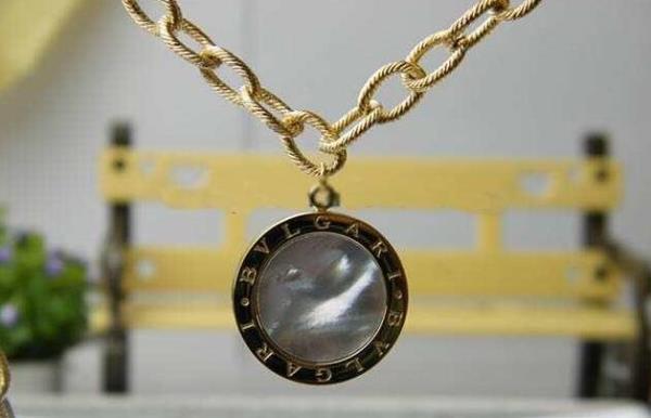 神聖な雰囲気を感じさせるBVLGARI ブルガリ ネックレス、ペンダントトップ、チョーカー 3色可選.