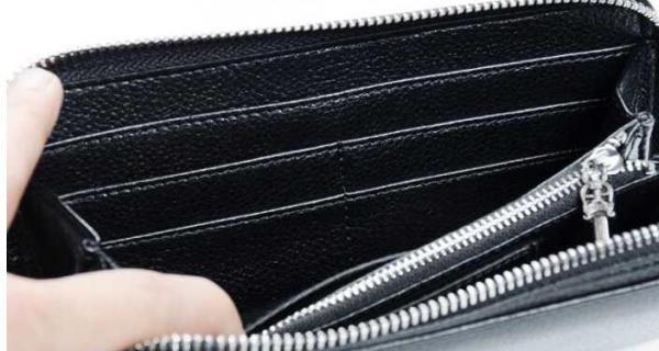 実用モデル CHROME HEARTS クロムハーツコピー 人気販売するメンズ財布.