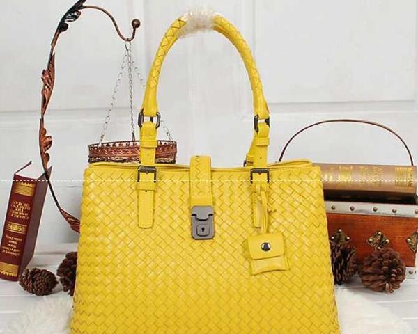 大活躍の新作 BOTTEGA VENETA ボッテガ ブランドコピー ハンドバッグ.　