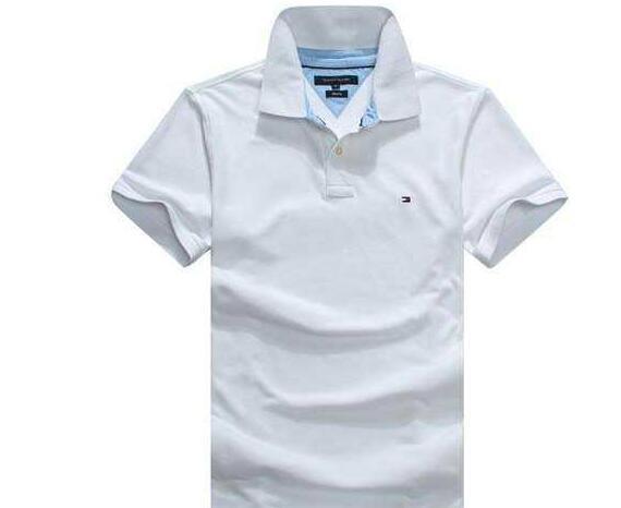 シンプルでお洒落なトムブラウン THOM BROWNE　tシャツ メンズ　存在感抜群の半袖Tシャツ