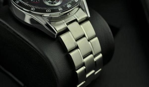 2017年最新版　TAG HEUERタグ・ホイヤー　43mm シースルーバック自動巻き腕時計カレラ クロノグラフ キャリバー16　Ref.CV2A1R.BA0799