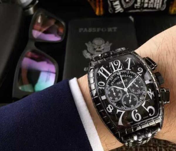 長く愛されているフランクミュラー FRANCK MULLER6針クロノグラフ日付表示フランクミュラー 時計 コピー