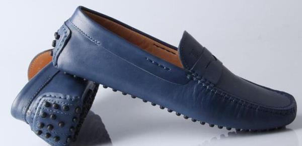 お手頃価格TOD'S　トッズ靴メンズ　清潔感抜群のシューズ