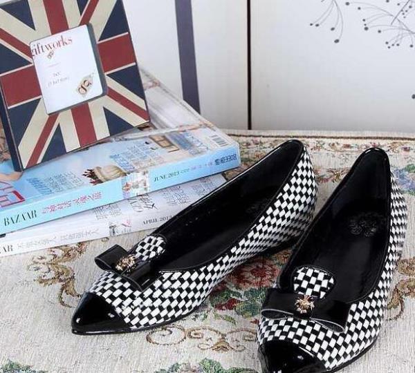 大活躍　CHROME HEARTS　クロムハーツ クロス コピー　オシャレ上級者風ビジネスシューズ