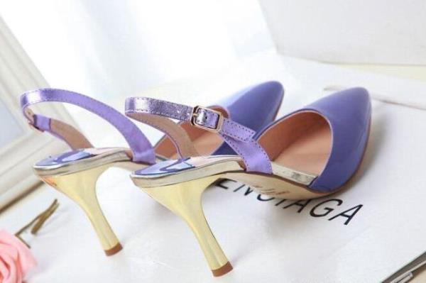 統一感をUP　ジミーチュウ　パンプス人気 通販　JIMMY CHOO　女性らしいシューズ