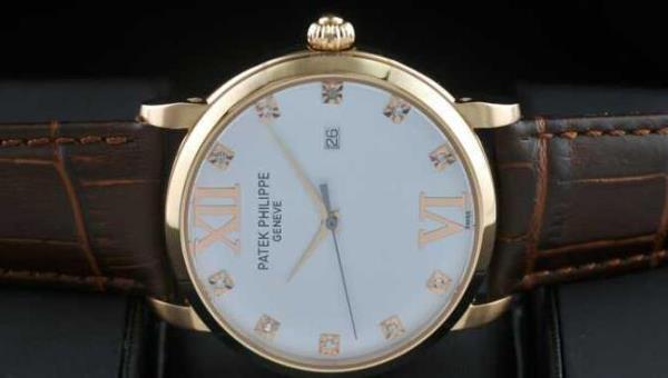 愛着が深まるPATEK PHILIPPE パテックフィリップ 　洗練されたデザイン　自動巻きメンズ腕時計　