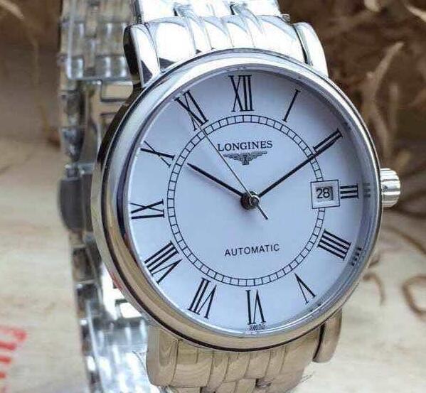 都会的でロンジン LONGINESL4.821.2.11.7　 シルバー メンズ スタイリッシュな腕時計
