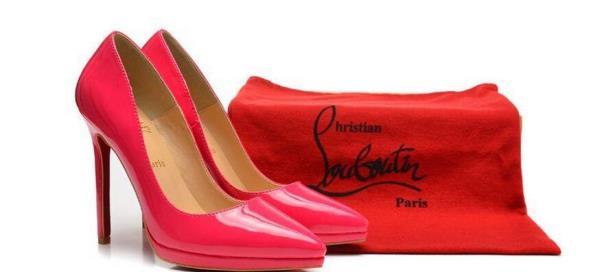 最旬ファッションアイテム CHRISTIAN LOUBOUTINクリスチャンルブタン 　低頃な価格レディースパンプス人気 通販