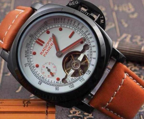 数量限定　オフィチーネ パネライ OFFICINE PANERAI　  珍しい地金質感の3針クロノグラフ 機械式（自動巻き）腕時計メンズ 人気