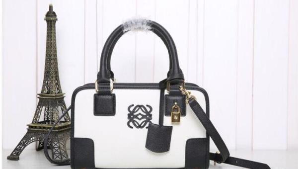 長く愛用するLOEWE ロエベバッグ新作　 最高級の手持ち&ショルダー掛け レディースバッグ