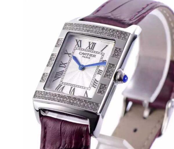  上質な素材のCARTIER 　カルティエ 時計 スーパー コピー　活躍する新作