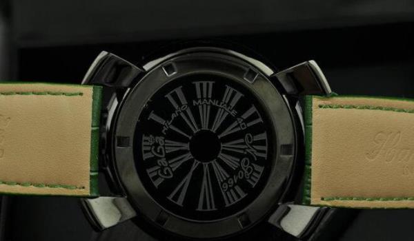 防水機能性あるガガミラノ GaGa MILANO  スリム46MM 手元で抜群のメンズ腕時計 5084.3