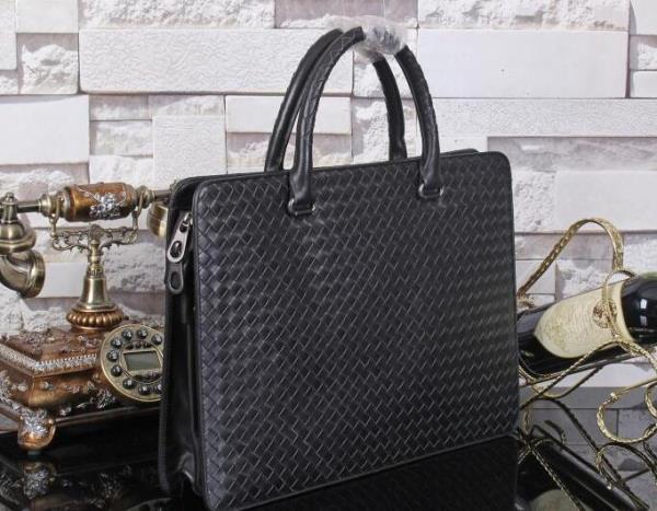 入手困難  BOTTEGA VENETA ボッテガ ブランド 　活躍できるメンズハンドバッグ 人気 