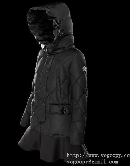 可愛いモンクレールレディースダウンジャケットヴァロゲッテMONCLER VAULOGETTE ダウンアウター裾