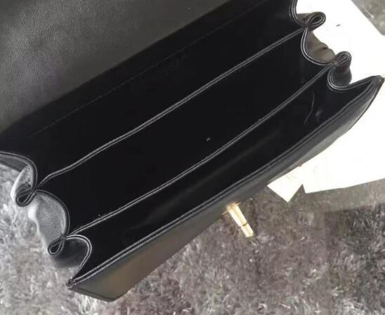 可愛い ブランドバッグマットラッセ コピー フラップショルダーバッグ ミニバッグブラック