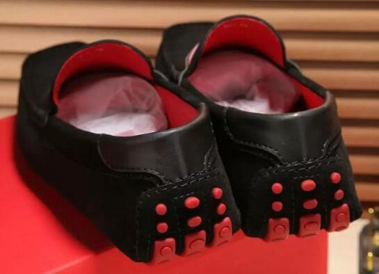 激安大特価 トッズ靴メンズフラット TOD'S モカシンシューズスエードロファー ブラック