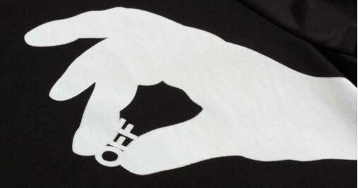 爽やかなオフホワイトＴシャツ激安通販プリント半袖クールネックメンズＴシャツ２色可選