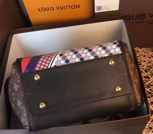 高品質素材を使っているLOUIS VUITTONルイヴィトンコピーの本革のレディースハンドバッグ