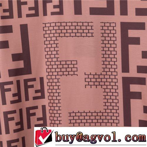活用できるアイテム 2022春夏 半袖Tシャツ FENDIコピー ブランド 乾きやすい ラックスした雰囲気