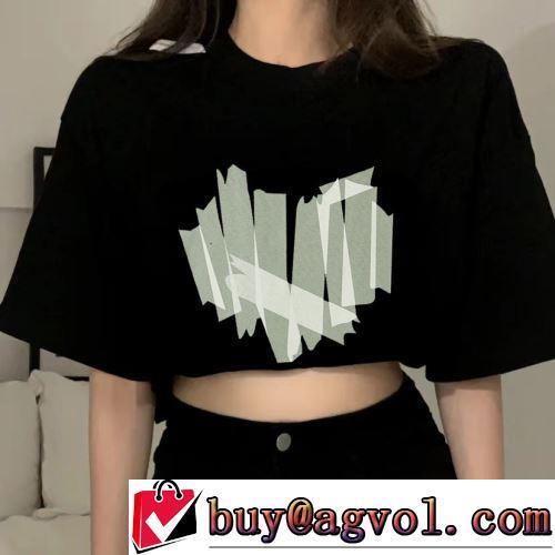 縦には伸びにくい 2022春夏 半袖Tシャツ 絶大な人気を誇る GIVENCHYブランドコピー デザイン性の高い