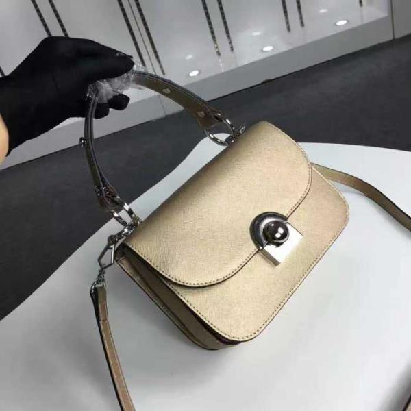 海外セレブ定番愛用プラダバッグレディースコピーPRADA2018SS人気限定商品ショルダーバッグコピー通販