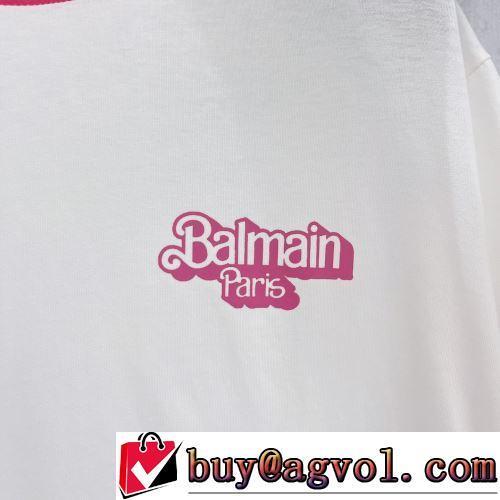 BALMAINブランドコピー 流行に関係なく長年愛用できる 2022新作 大人キレイに仕立てる 通気性に優れた 半袖Tシャツ プリント