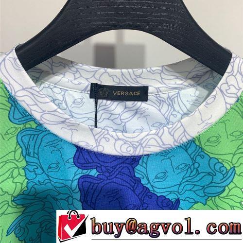 デザイン性の高い 2022春夏 ヴェルサーチ偽物ブランド 半袖Tシャツ プリント 優しいフィット感