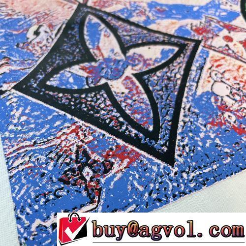 ラックスした雰囲気 半袖Tシャツ 2色可選 高級感を備えている LOUIS VUITTONコピー 2022春夏 プリント 着心地満点
