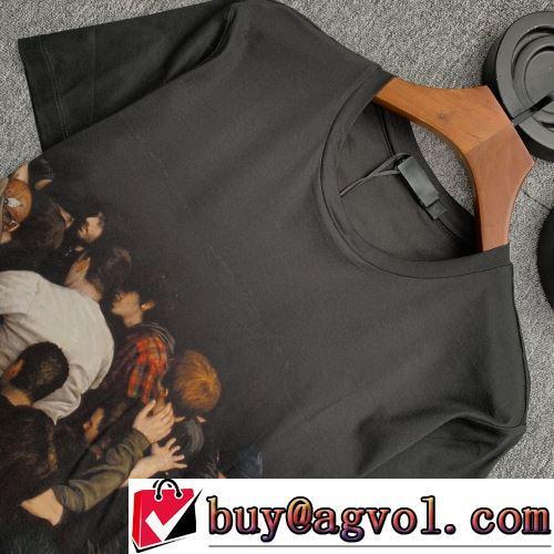 人気新品★超特価★ 半袖Tシャツ 2022春夏 GIVENCHYスーパーコピー 代引 細身のシルエット 使い勝手抜群