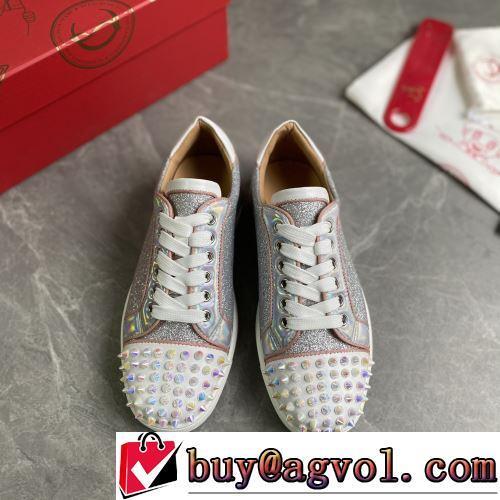 フラットシューズ これからの季節の足元のアクセント 2022新作 CHRISTIAN LOUBOUTINコピー 軽量 スタイリッシュな印象