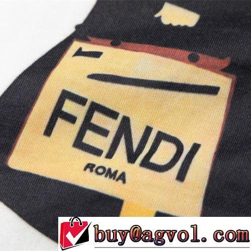 2022春夏 ラウンドネック 体の運動機能を助け プリント Tシャツ FENDI偽物ブランド 上品な輝きを放つ形