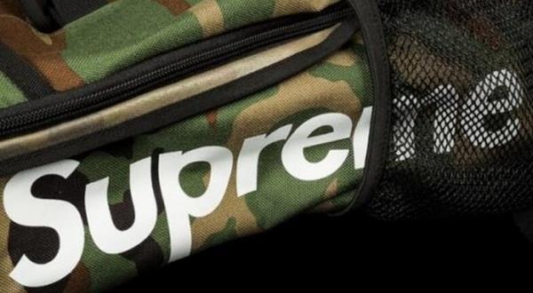 大容量　【SUPREME】14SS Logo Backpack 収納ポケットも充実した　ロゴバックパック　リュック.