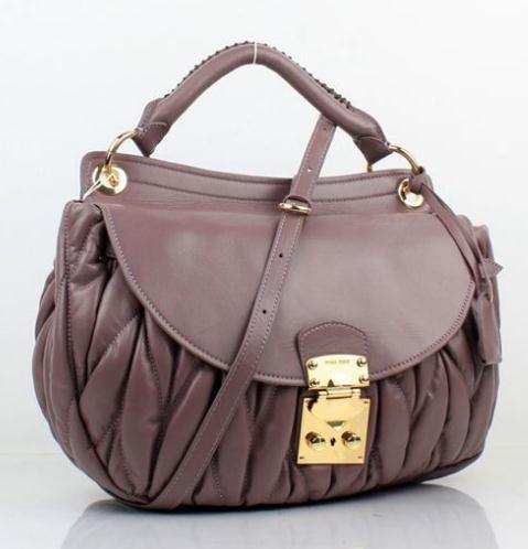 miumiu スーパーコピー
