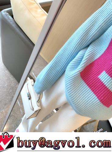 2021秋冬 フェンディ FENDI セーター フェンディブランド コピー 2年以上連続１位獲得 しっかり暖かな感じ こだわりのコート
