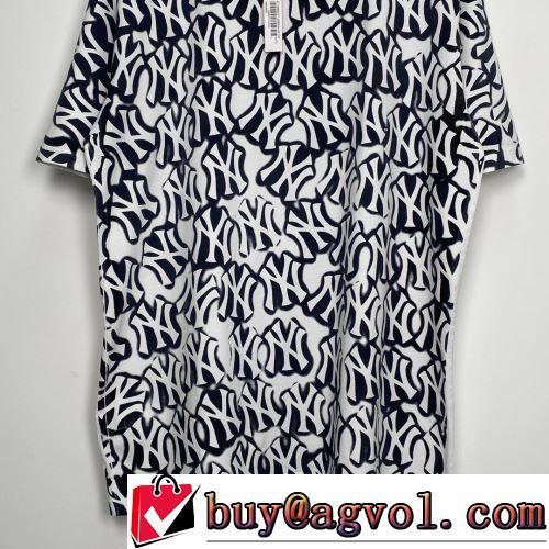 シュプリームコピー 大人の個性を。SUPREME X YANKEES AIRBRUSH TEE 高品質 デザイン性の高い お洒落に魅せる 2022春夏 半袖Tシャツ