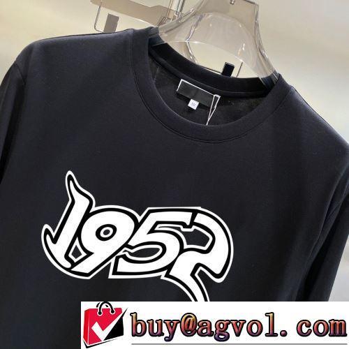 モンクレールブランド コピー 2色可選 レジャー 2022春夏 カジュアル 半袖Tシャツ 抜群な楽チン感ある大定番