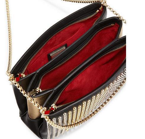 軽くて丈夫なルブタン　Christian Louboutin Shoulder Bag Black 爽やかな印象のチェーンバッグ.