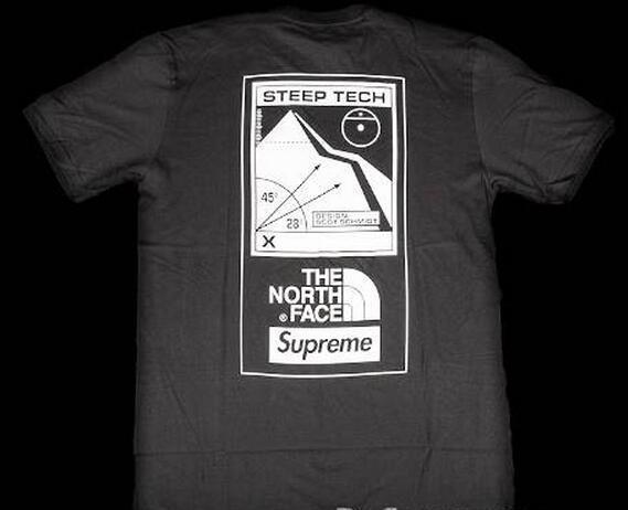 適度に厚みのあるシュプリーム ノースフェイススティープテック　柔らかく Tシャツ　ブラック.