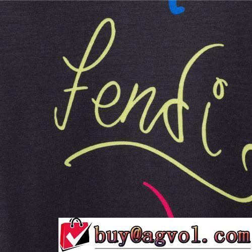 バリエーションに富む 2022春夏 FENDIスーパーコピー 激安 人気新品★超特価★ セットアップ上下 乾きやすい