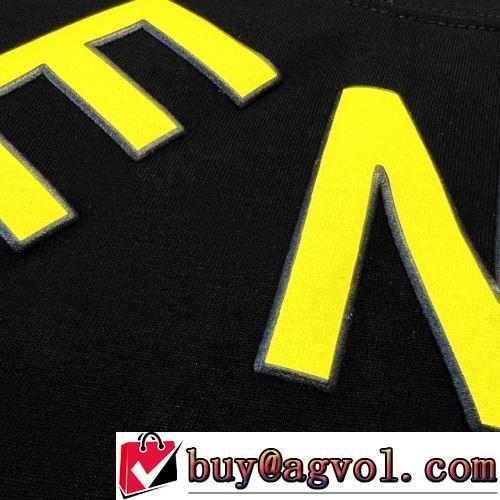 自分らしいスタイリング 2022春夏 乾きやすい 半袖Tシャツ 今買い◎得 FENDIブランドスーパーコピー