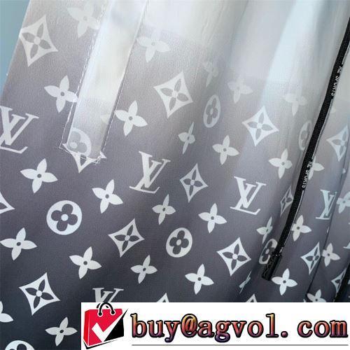 LOUIS VUITTONコピー ブランド ショートパンツ これからの季節の必須ボトムス 2022春夏 希少価値大！シンプル