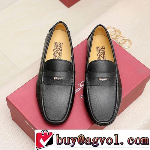 FERRAGAMOスーパーコピー 激安 2022新作 モカシン 大人の雰囲気抜群 存在感のある