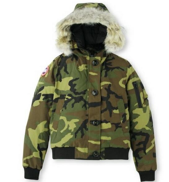素敵なアイテム　CANADA GOOSE 保温性に優れダウンコート.