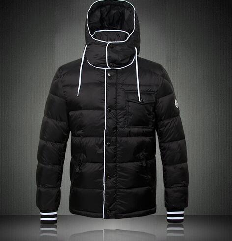 大人気　MONCLER　モンクレールスーパーコピー　洗練されたデザインメンズダウンジャケット.
