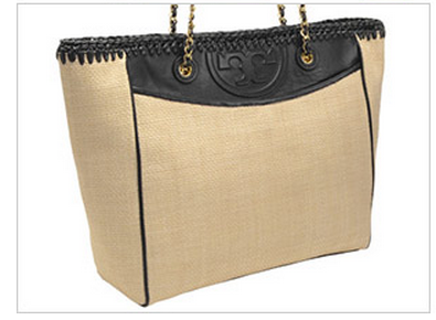 機能も充実★大人美人のきれいめトリーバーチ TORYBURCH FLEMING CROCHET E/W TOTE バッグ 登場！ナチュラル&times;ブラック ストロー&times;レザー