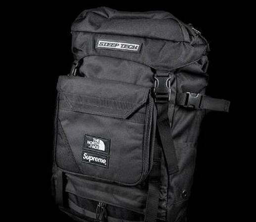 お買い得　Supreme シュプリーム ノースフェイスティープテク　耐久性に溢れるバックパック　ブラック.