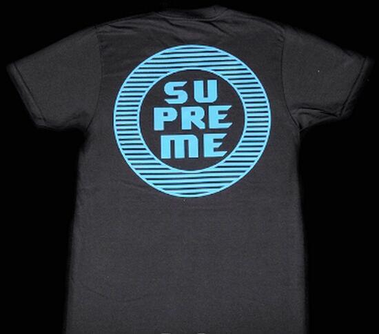 新着アイテム Supremeディスラプト おしゃれに欠かせないTシャツ .